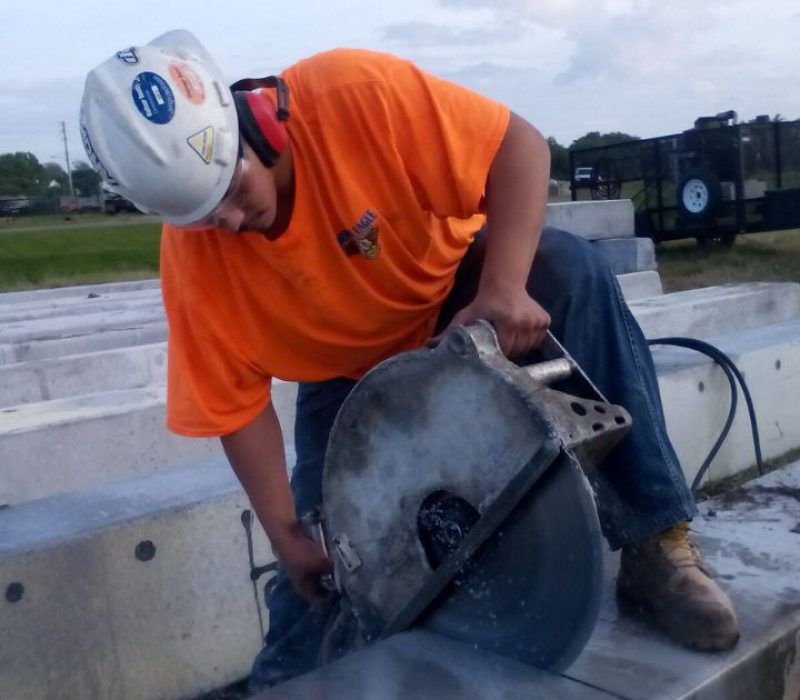 Hand Sawing Concrete Pilings in Orlando, FL